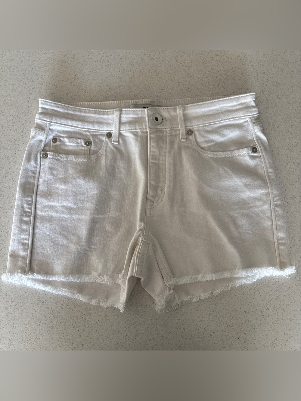 NWT Vineyard Vines White Denim Jamie Shorts